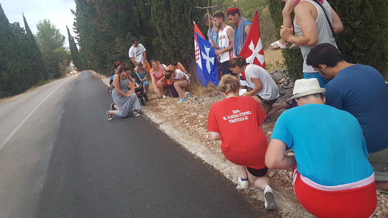 05_20160805_193408-800