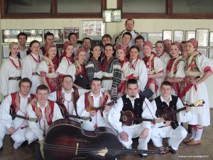 Uskrs 2004. (Novi Marof, stare prostorije KUD-a)