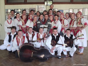 Uskrs 2004. (Novi Marof, stare prostorije KUD-a)