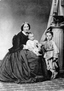 MBKarlo-C034_1863_maman_big