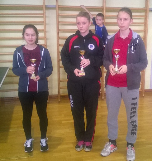 prva s desna Klara Z.